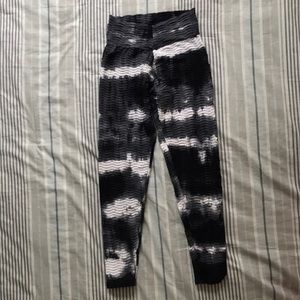 Booty by Brabants Black & White Tie Dye Leggings